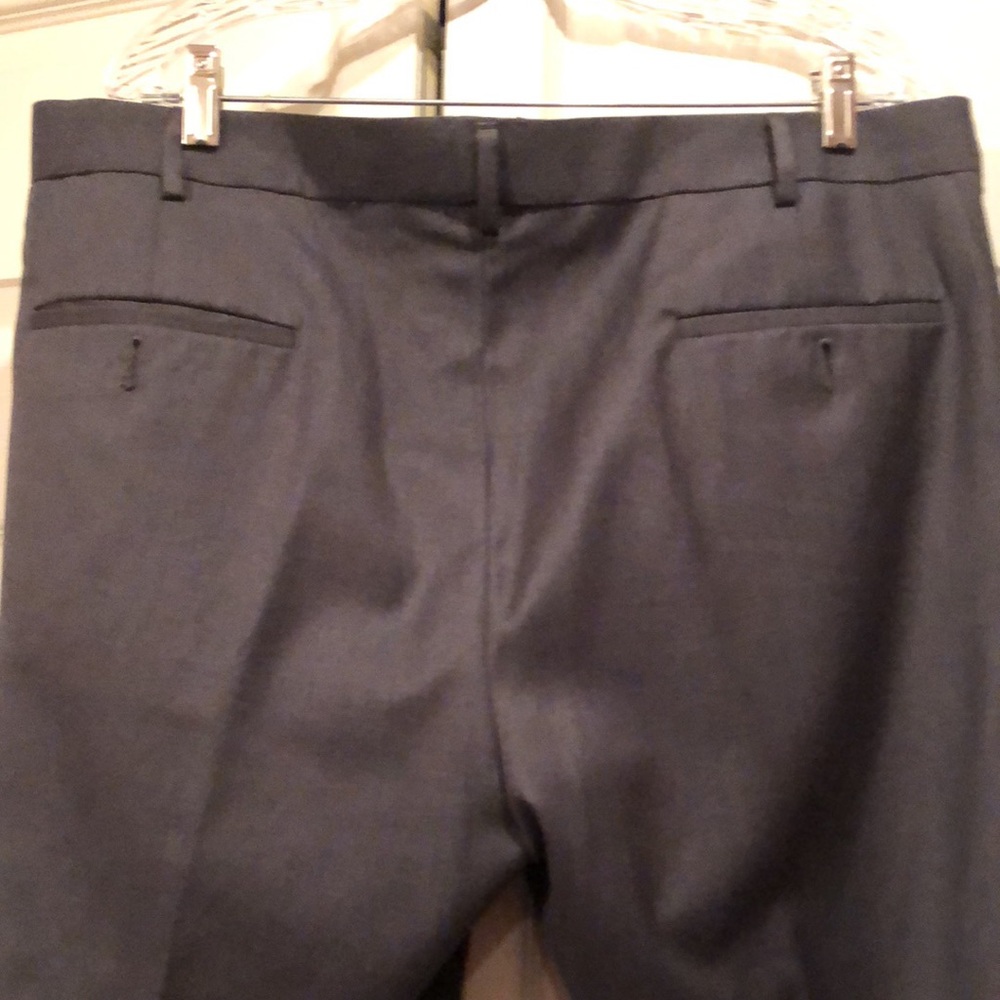 Perry Ellis  - Gray - 37x 29 - Dress Pants - Picture 4 of 6